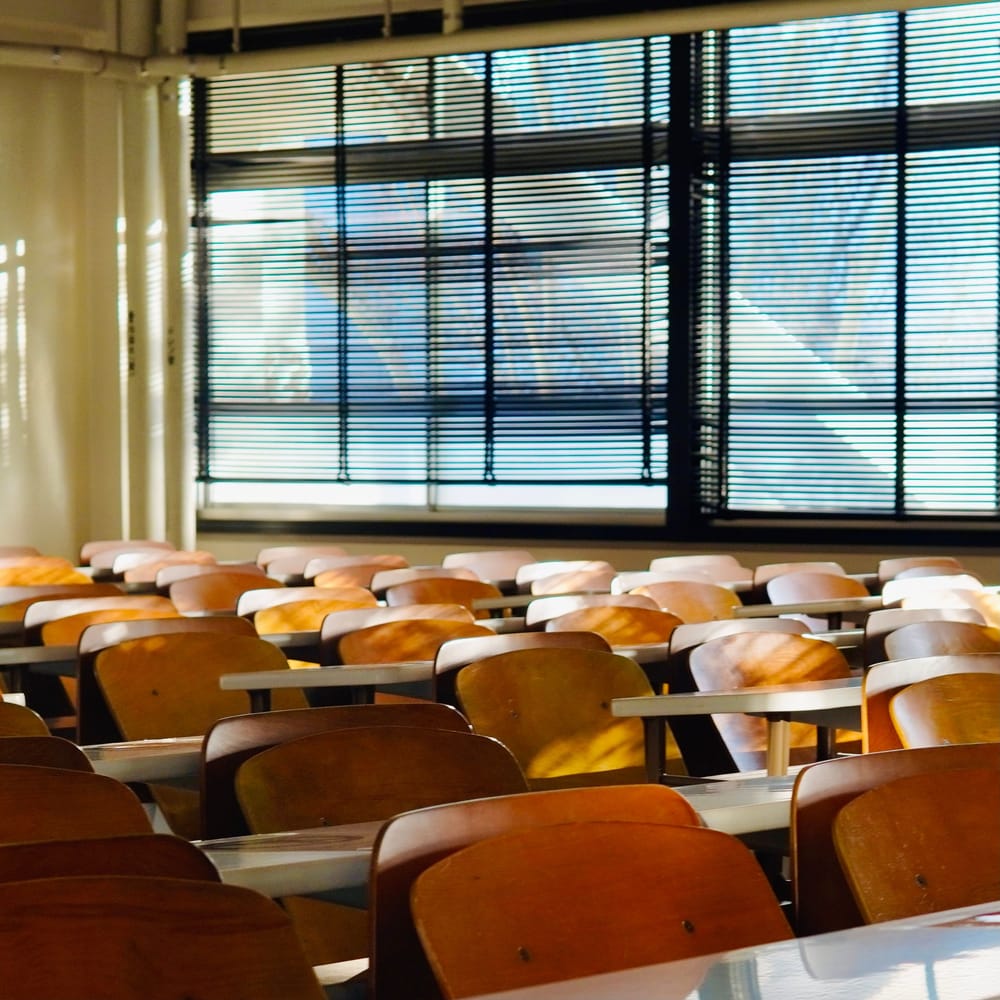 Lycées : 19 établissements de Guadeloupe basculent en cours à distance