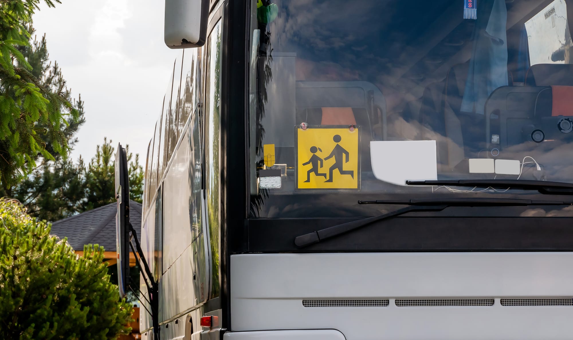 Transport scolaire en Martinique : 2,6 millions débloqués après une semaine de blocage
