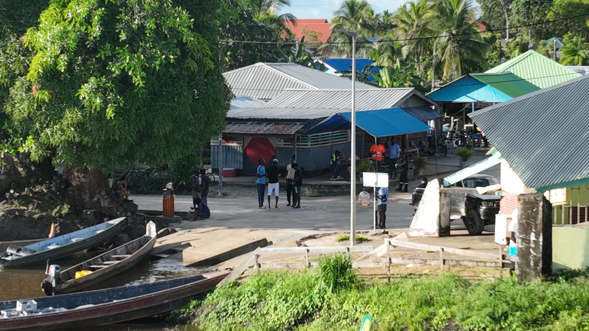 Drame de Grand-Santi : quatre enseignants haïtiens morts, la Guyane de l'intérieur en deuil