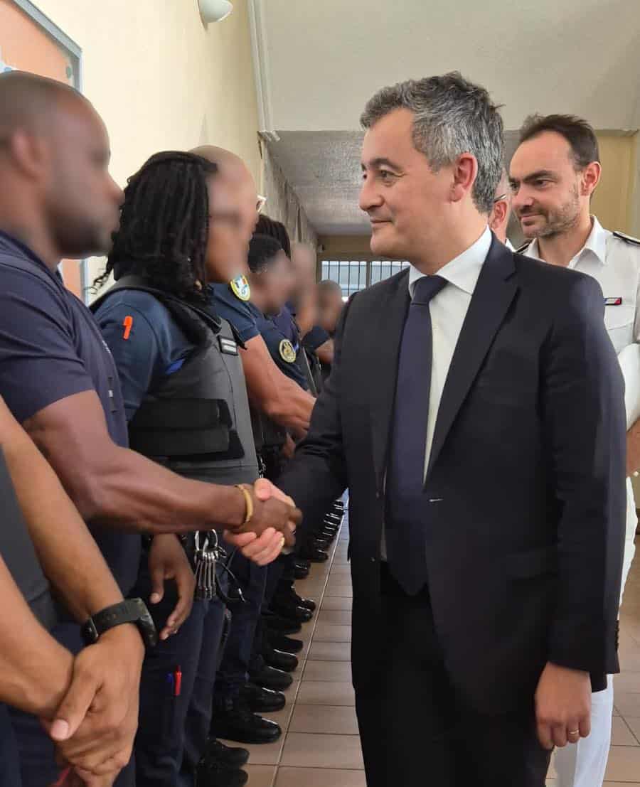Gérald Darmanin détaille ses orientations judiciaires lors de sa tournée dans les Antilles