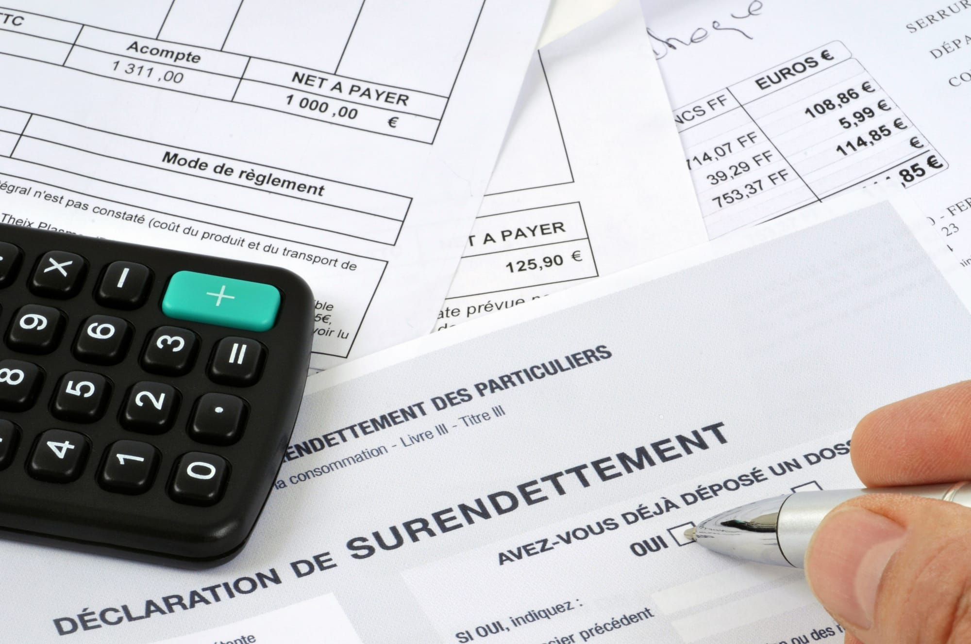 Surendettement en Guadeloupe : 817 dossiers en 2025, plus 23 % en un an, le voyant rouge des ménages