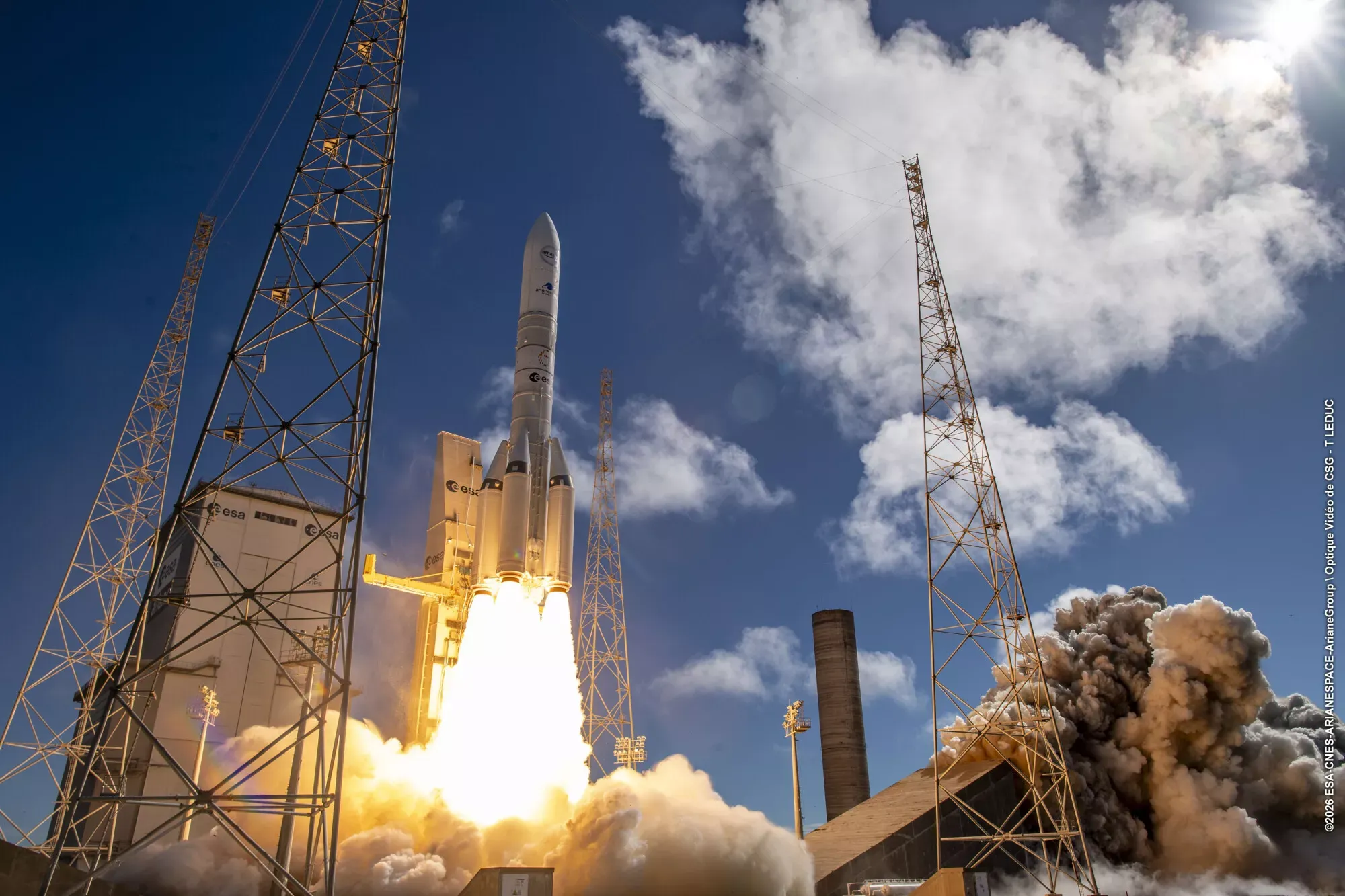 Ariane 64 : à Kourou, le pari de la cadence pour l'économie guyanaise