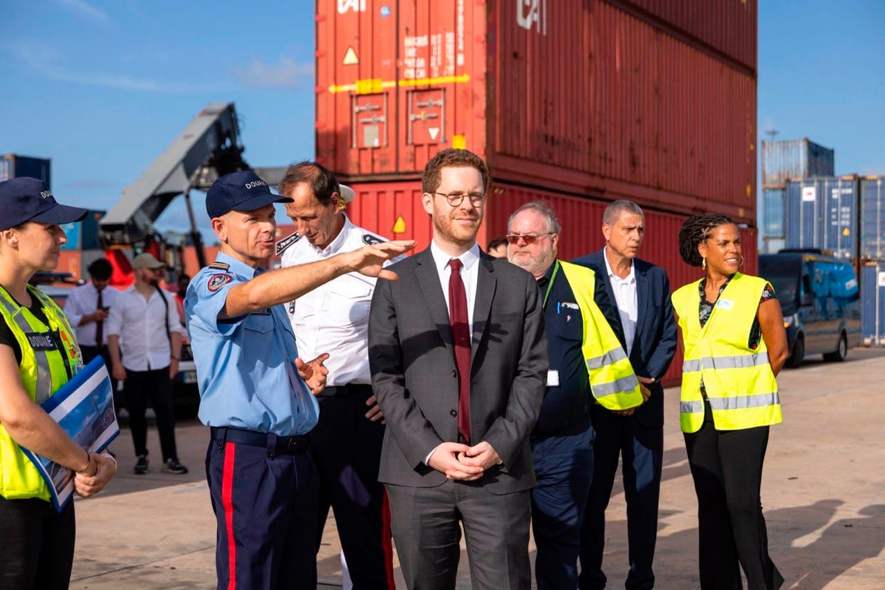 Visite du ministre David Amiel du 3 au 5 août : 100 % de contrôle des conteneurs à Dégrad-des-Cannes.