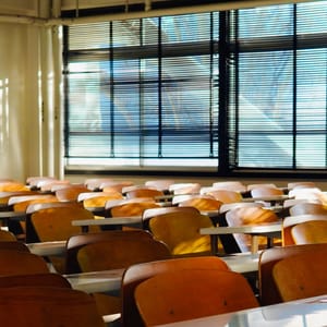 Lycées : 19 établissements de Guadeloupe basculent en cours à distance